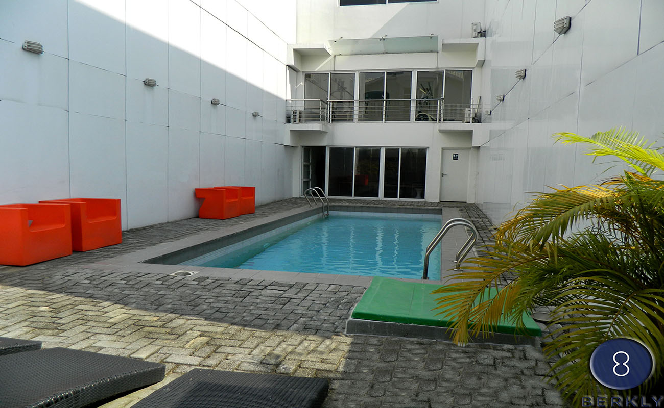 1 unit of 4 bedroom townhouse (1)