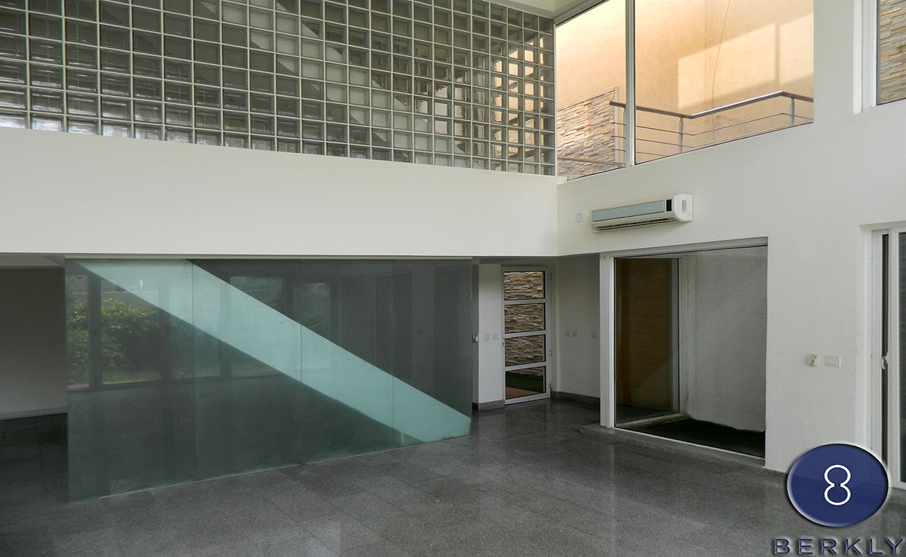 1 unit of 4 bedroom townhouse (7)