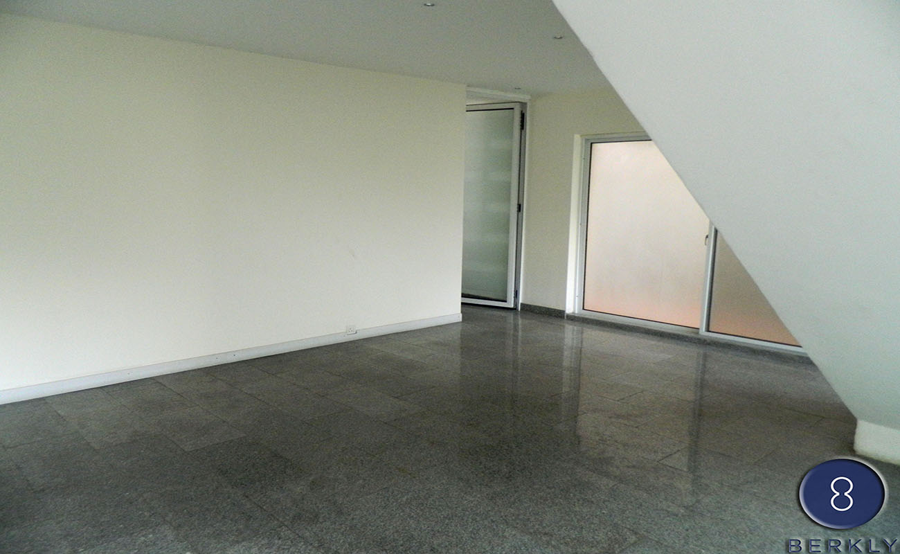 1 unit of 4 bedroom townhouse (9)