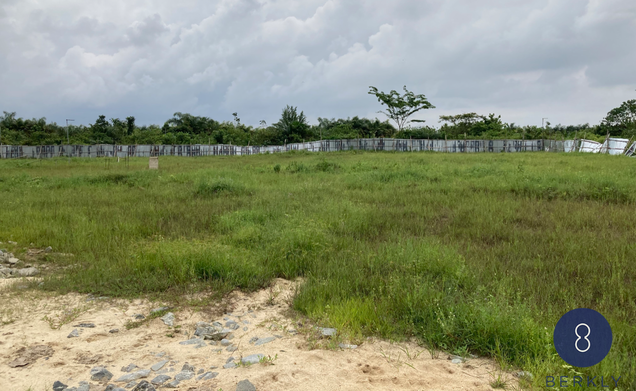 2 Hectares of land (3)