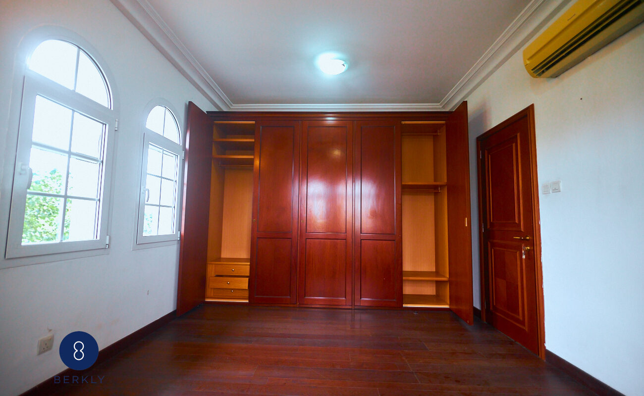 4 Bedroom Terraced Houses (19)